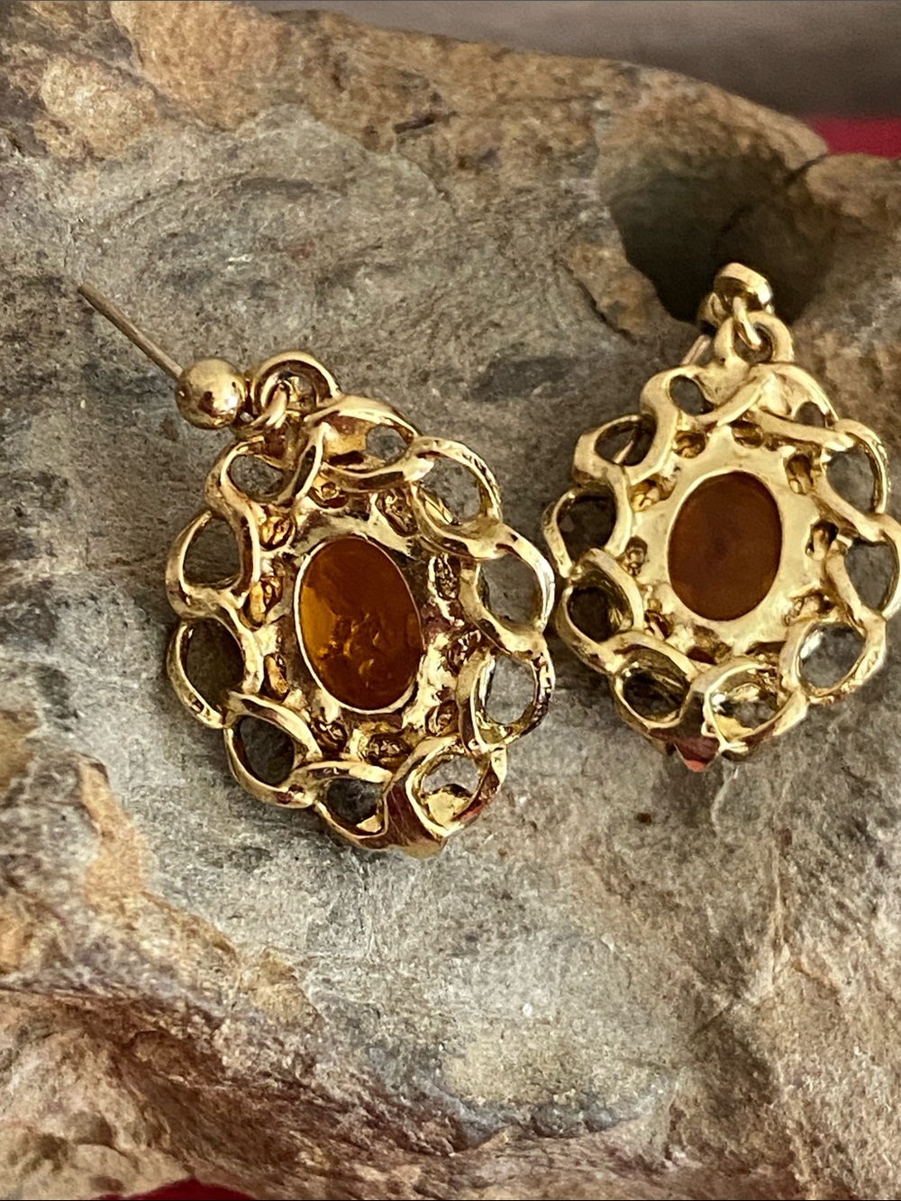 Vintage Gold-Tone Amber Iridescent Glass Cameo Drop Stud Earrings - Picture 4 of 8